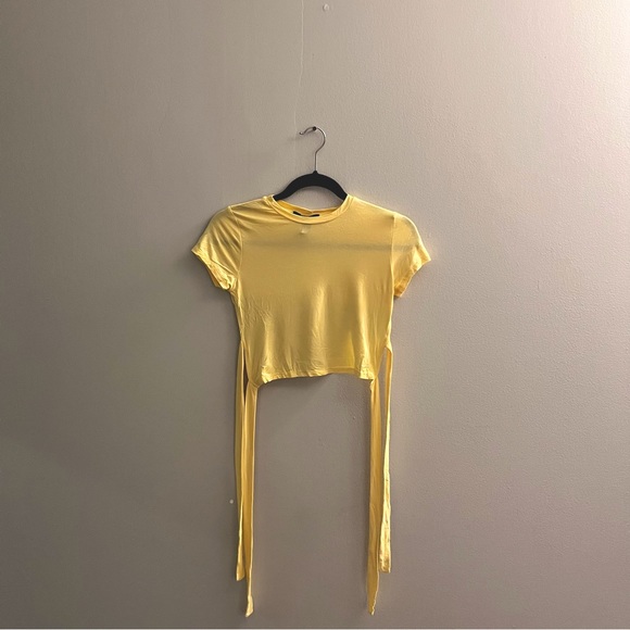 Forever 21 yellow crop top - Picture 1 of 3